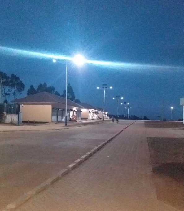 饶河县非洲科特迪瓦太阳能路灯工程
